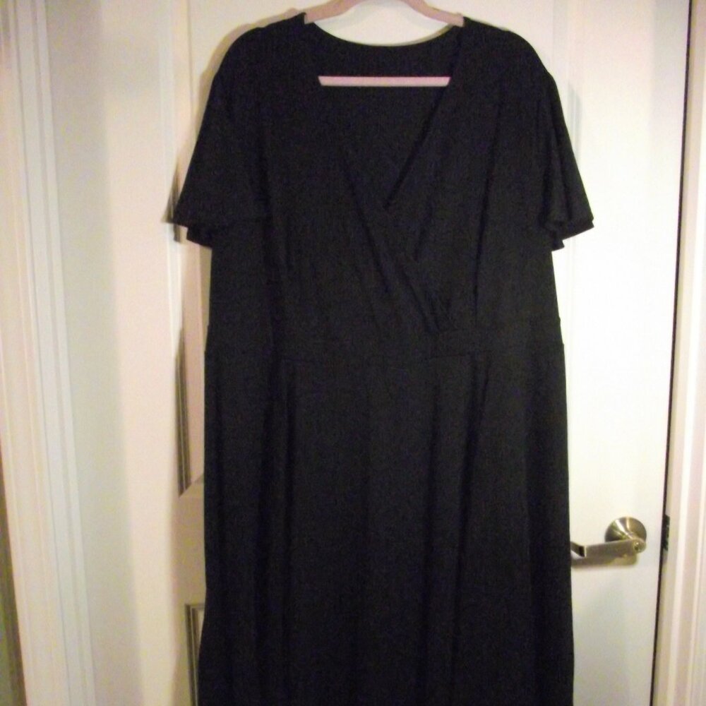 WOMENS SIZE 24W BLACK DRESS; Shein